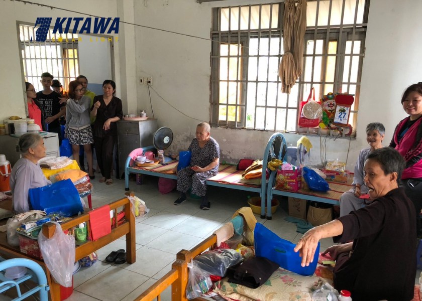 Kitawa tổ chức từ thiện tại chùa Diệu Pháp