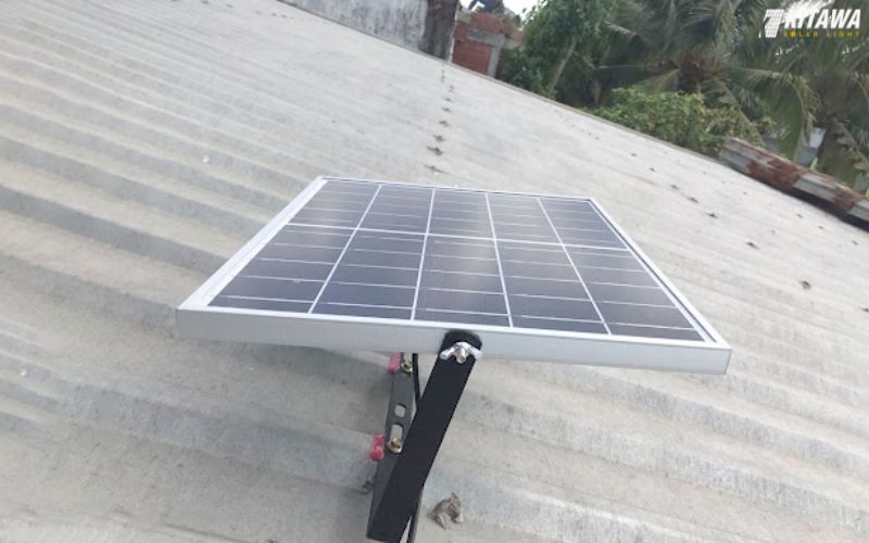 lắp đặt tấm pin