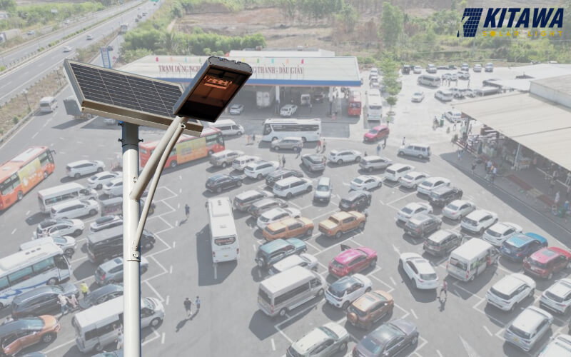Đèn năng lượng mặt trời ứng dụng chiếu sáng bãi xe