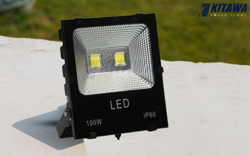 Đèn pha LED là gì?