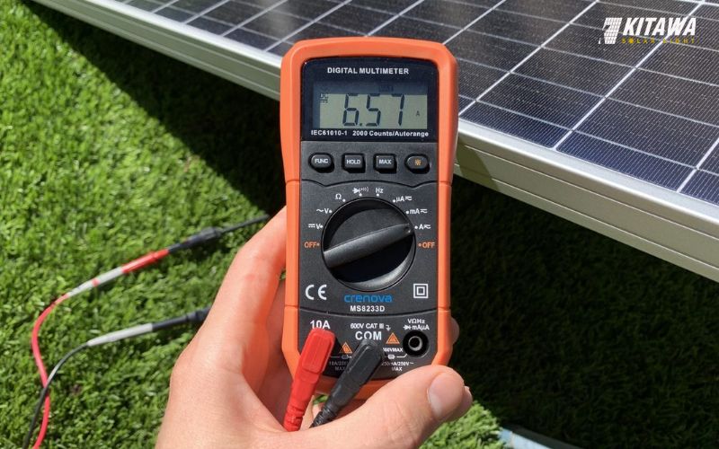 Kiểm tra dung lượng pin bằng dụng cụ chuyên dụng