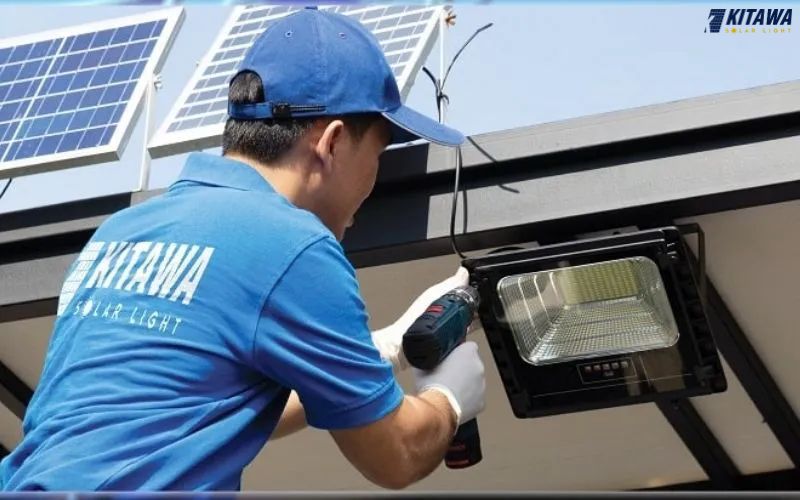 cách bảo dưỡng đèn pha năng lượng mặt trời