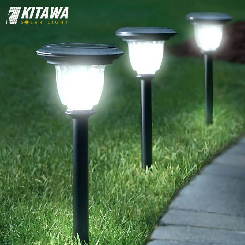 Đèn năng lượng mặt trời sân vườn
