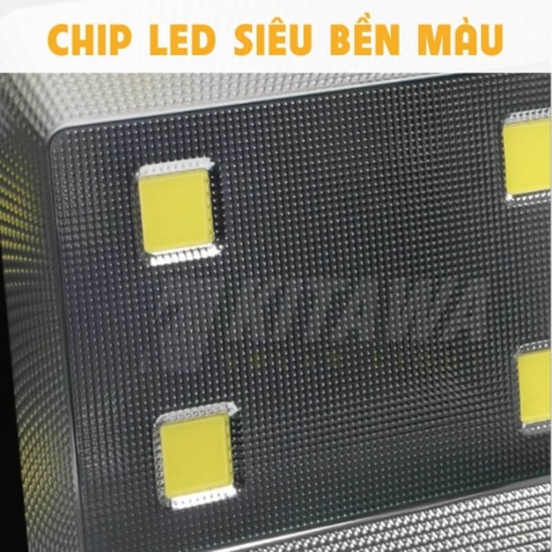 Công nghệ chip LED 5054 hiện đại, đảm bảo ánh sáng mạnh mẽ và nổi bật