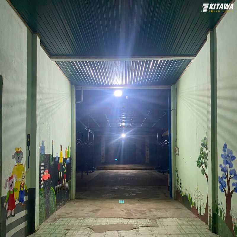 đèn năng lượng mặt trời cho trường mầm non