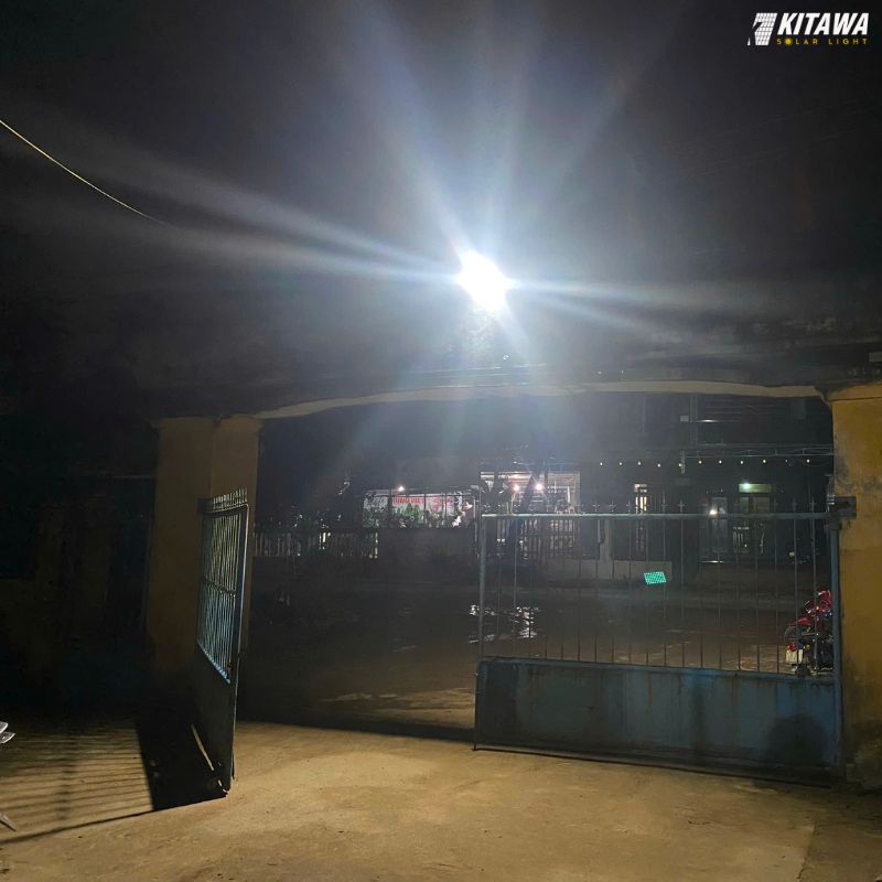 đèn năng lượng mặt trời cho trường mầm non