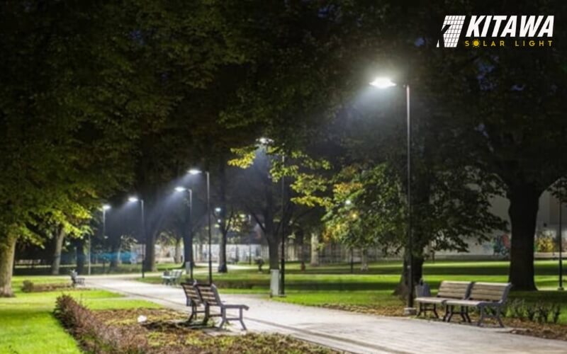 Đèn năng lượng mặt trời lắp cho công viên với khả năng chống nước cao