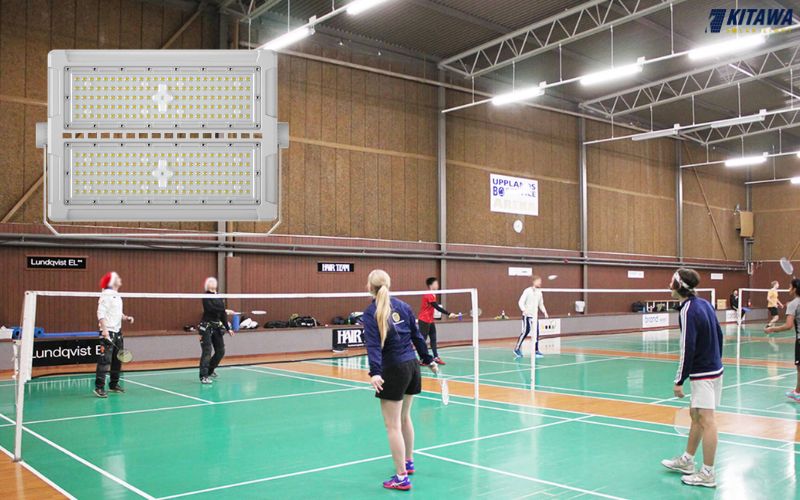 đèn pha điện cho sân cầu lông