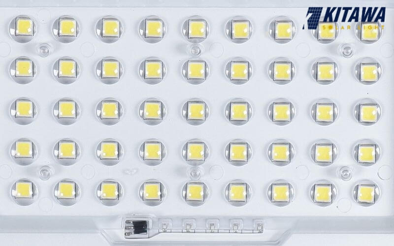 Đèn trang bị những chip led