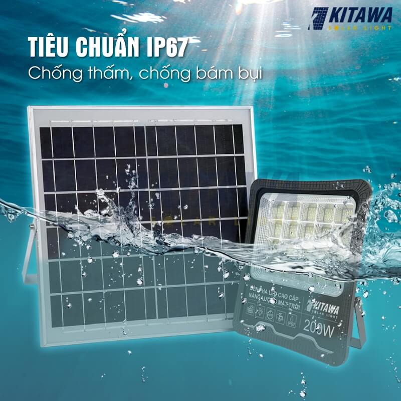 Đèn với tính năng chống thấm nước, bám bụi