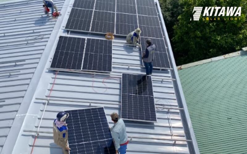 Diện tích lắp điện mặt trời hòa lưới 30kW 3 pha khoảng 168m2