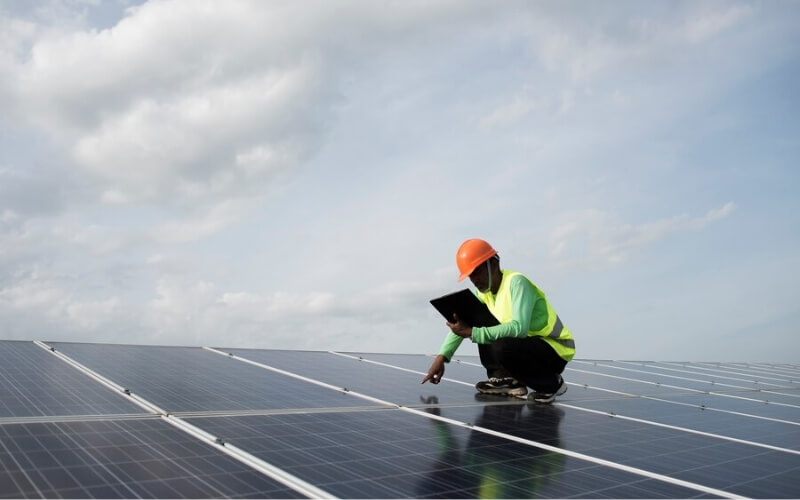 Hệ thống lưu trữ điện mặt trời giúp tiết kiệm điện