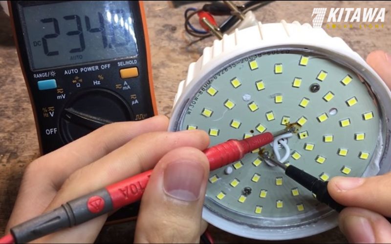 Cách kiểm tra đèn LED sống hay chết bằng đồng hồ vạn năng