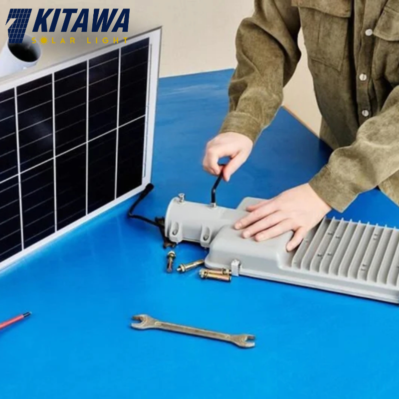 Công tắc, remote, tấm pin và dây nối đều có thể kiểm tra tại nhà