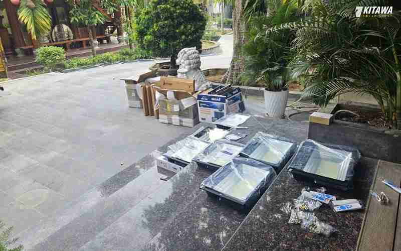 Kiểm tra đèn pha năng lượng trước khi lắp đặt