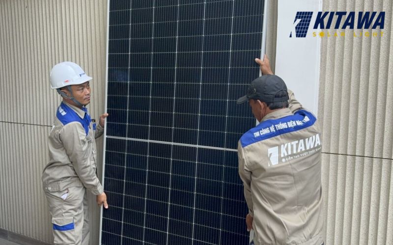 Tấm pin năng lượng mặt trời