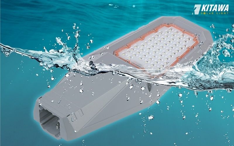 Mẫu đèn năng lượng mặt trời chiếu sáng cho trụ sở khu phố