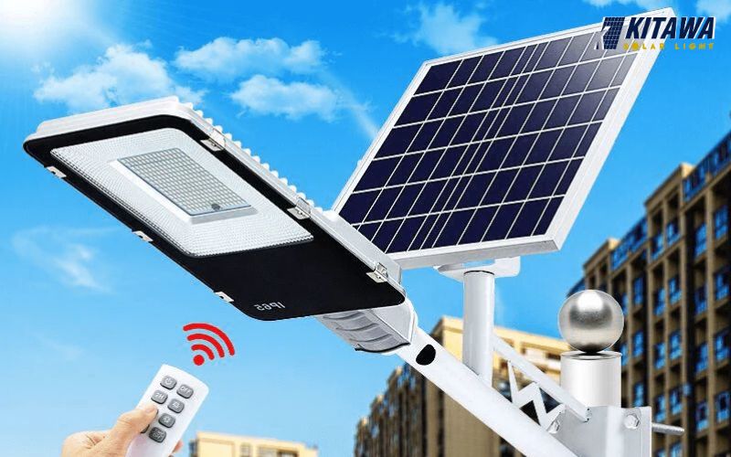 Chú ý đến tuổi thọ và thời gian sạc, nạp đèn