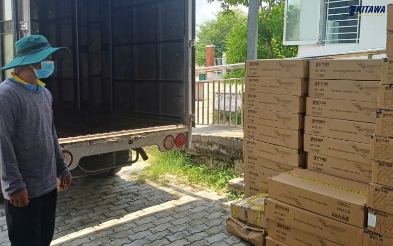 Việc sử dụng đèn năng lượng mặt trời giúp công trình không cần kéo dây điện phức tạp
