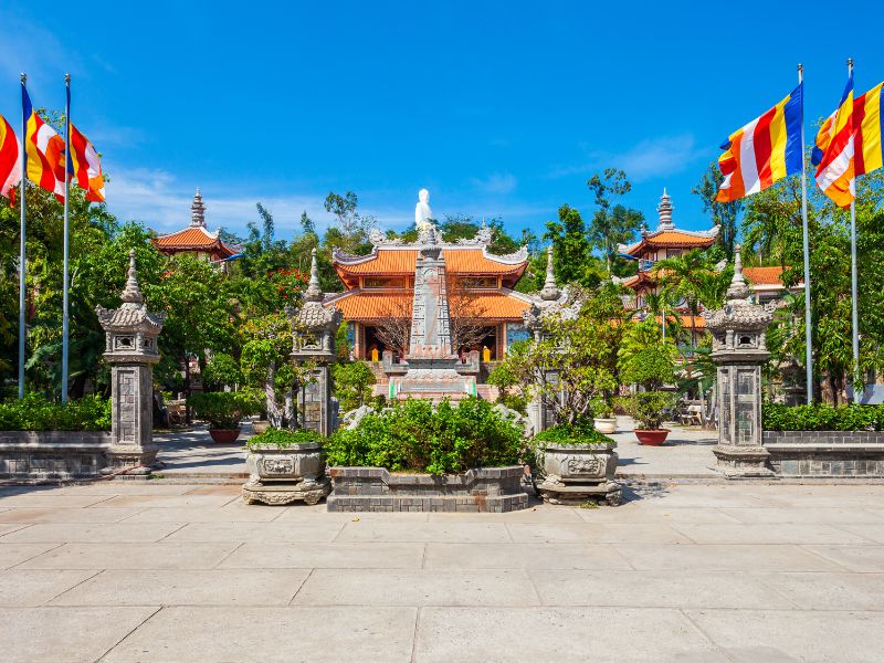 chua-long-son-nha-trang