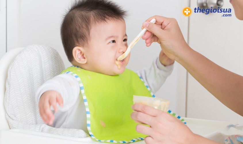 Vi sao can cho be tap an dam o thang thu 6