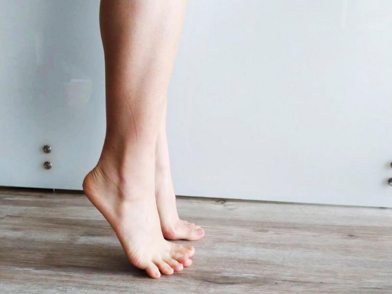 bai tap phuc hoi khop goi tai nha