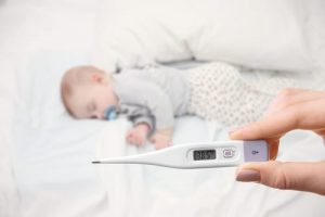 BÍ QUYẾT CHĂM SÓC TRẺ BỊ ỐM SỐT