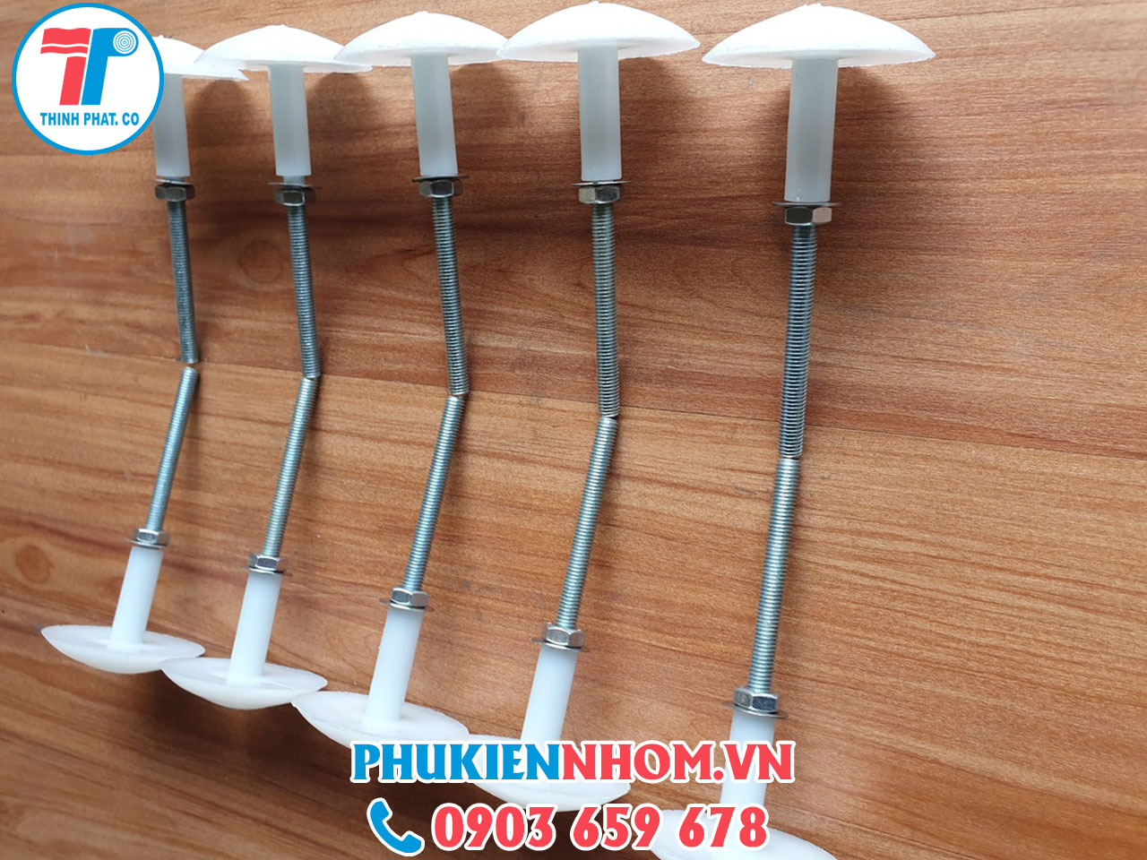 bulong dù treo trần panel cách nhiệt