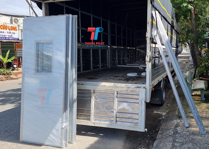 top mẫu cửa panel đẹp hot nhất