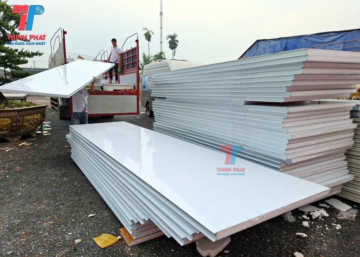 panel EPS vách trong 1