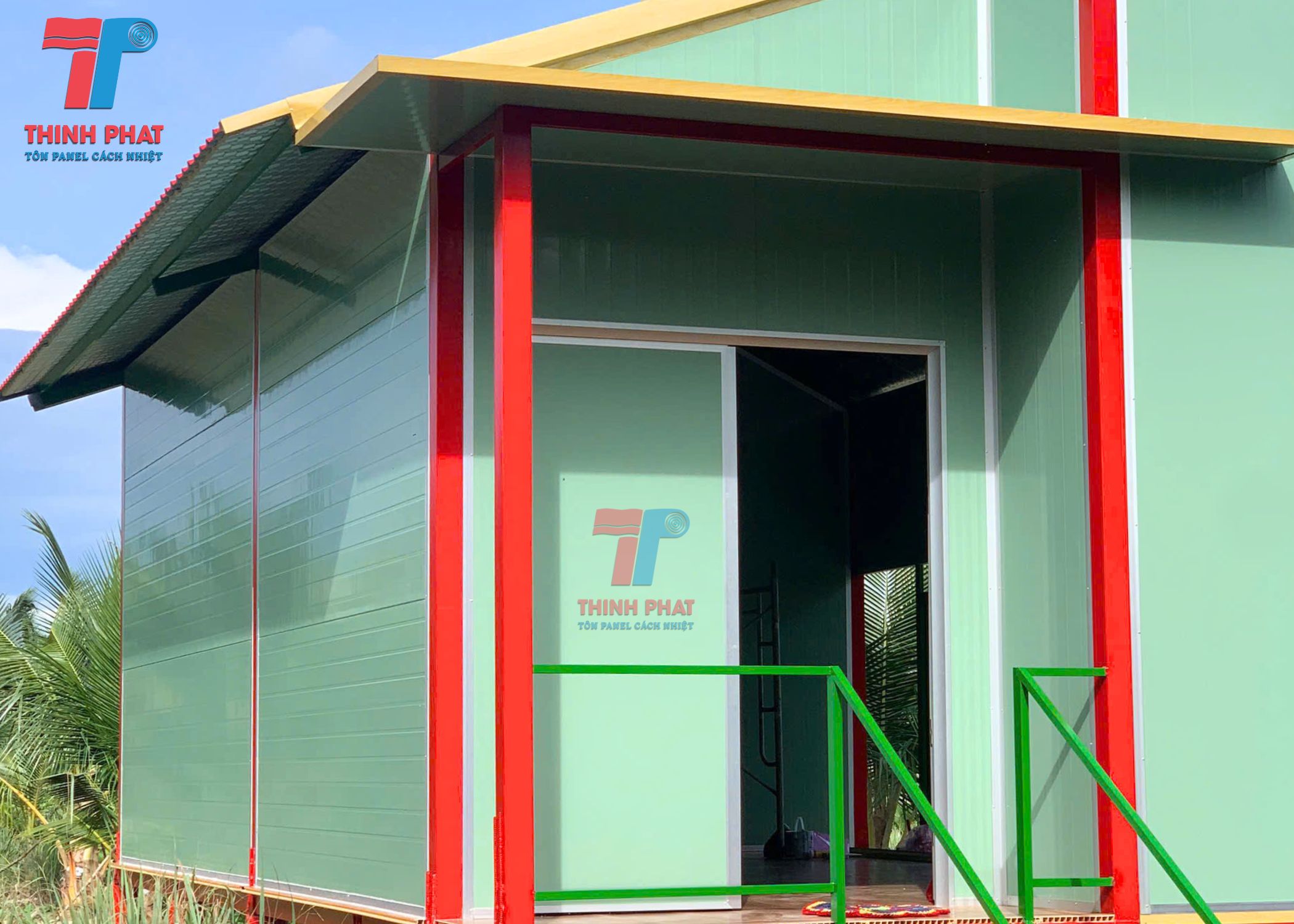 panel EPS xanh ngọc 4