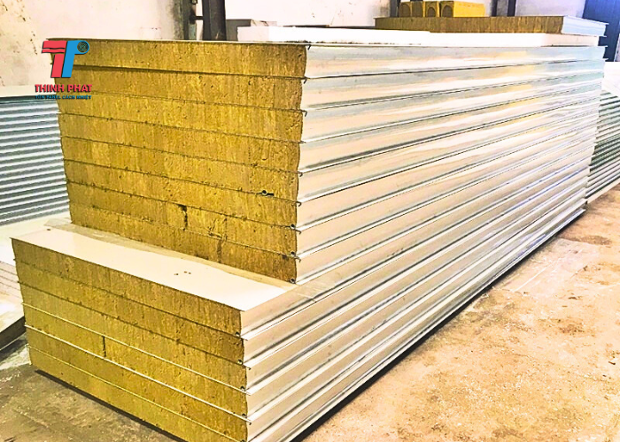 panel rockwool cách nhiệt chống cháy