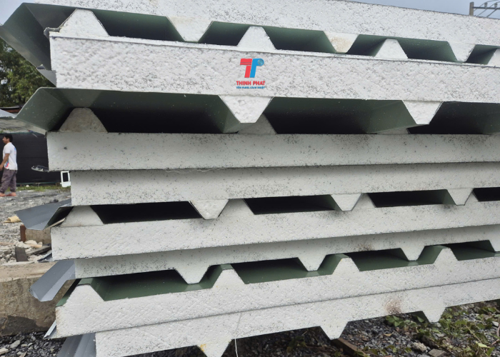 tấm cách nhiệt mái tôn