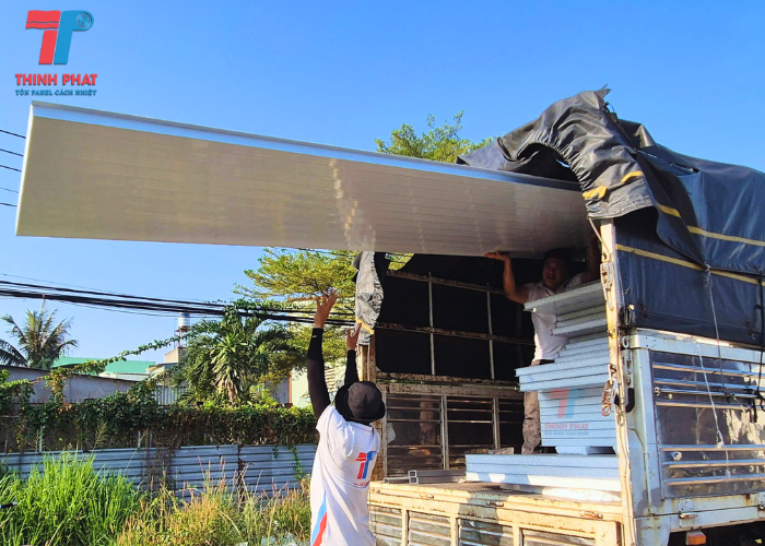 tôn vách ngoài trời 10