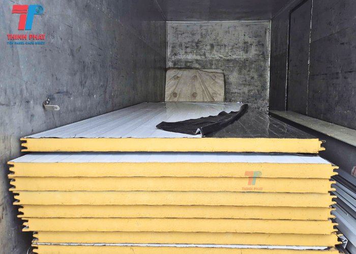 tôn vách ngoài trời 3