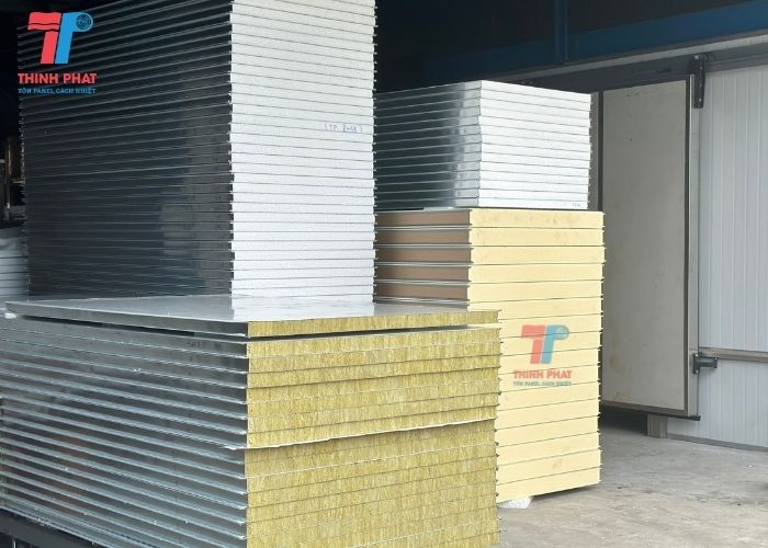 trần panel cách nhiệt 2