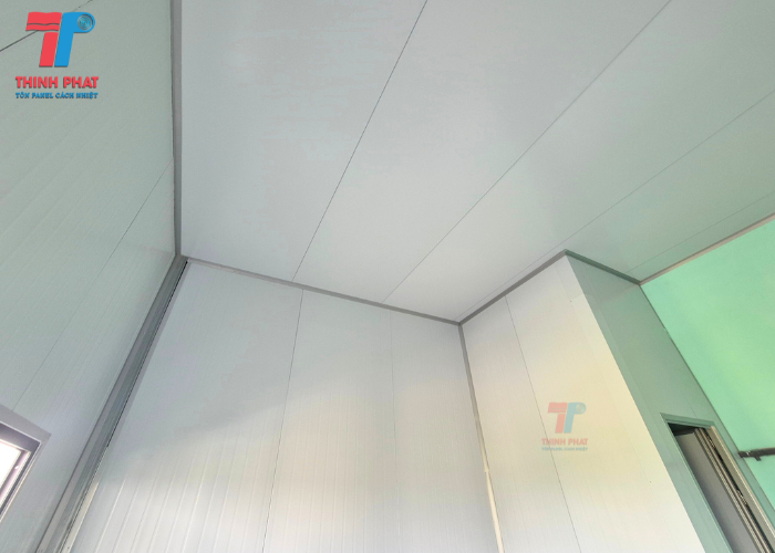 trần panel PU 5