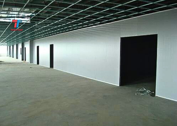 vách ngăn nhà xưởng