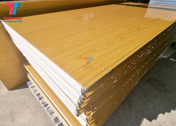 vách panel màu vân gỗ 2