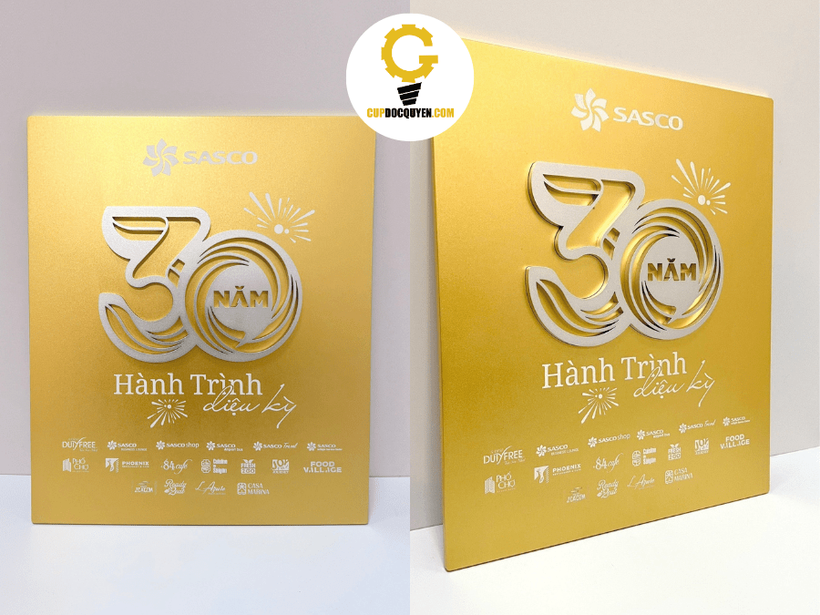 bảng vinh danh mạ vàng 2