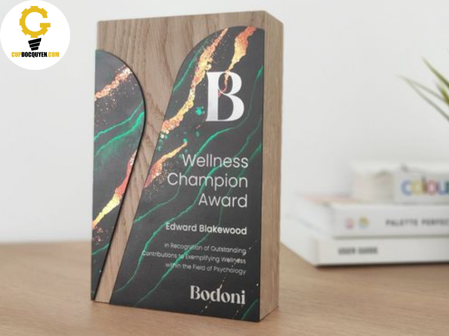 Nét độc đáo của bảng vinh danh bằng gỗ cao cấp