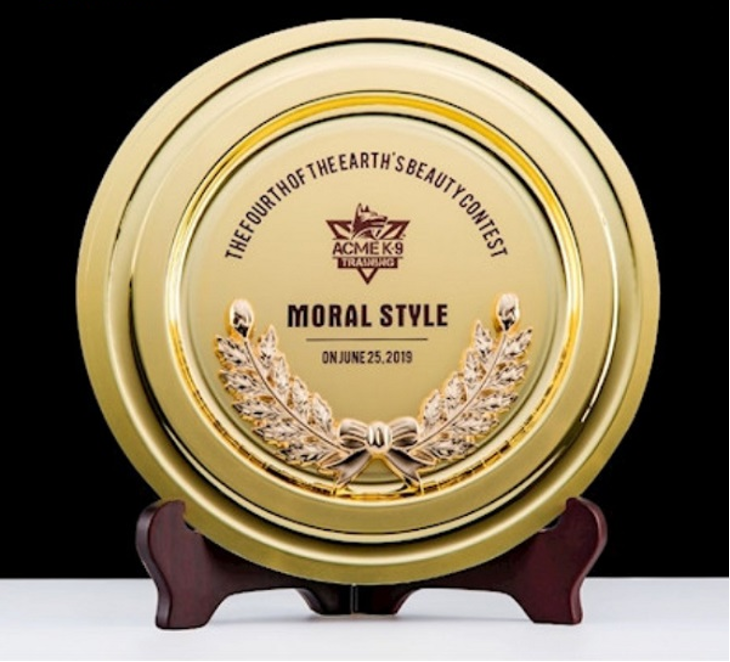 Bảng vinh danh gỗ đồng TPHCM 3