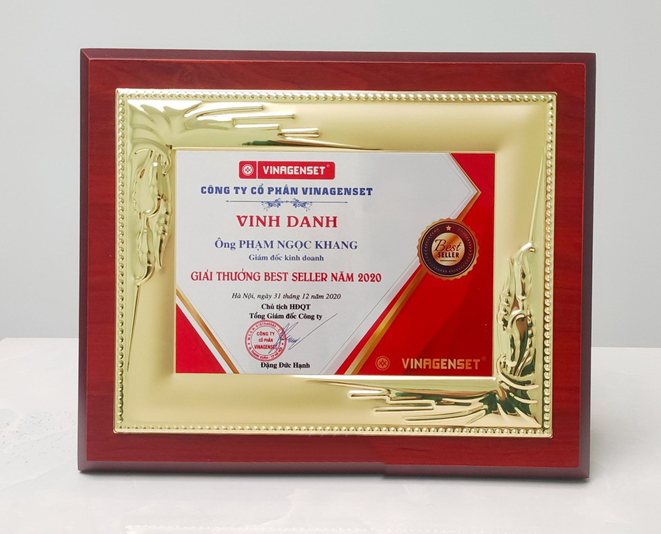 bảng vinh danh nhân viên xuất sắc nhà hàng 1