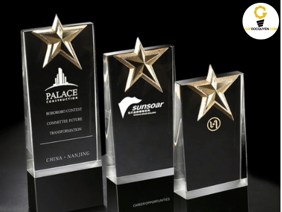 Cúp vinh danh pha lê ngôi sao