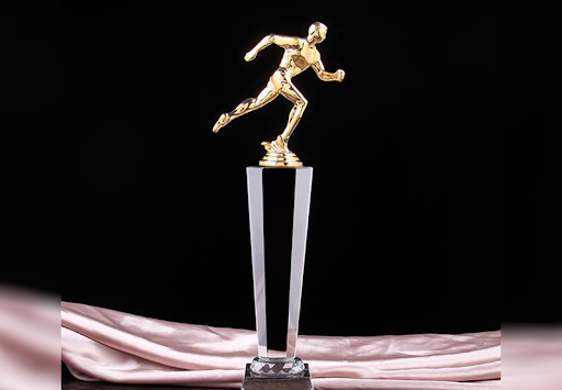 cup-vinh-danh-giai-chay