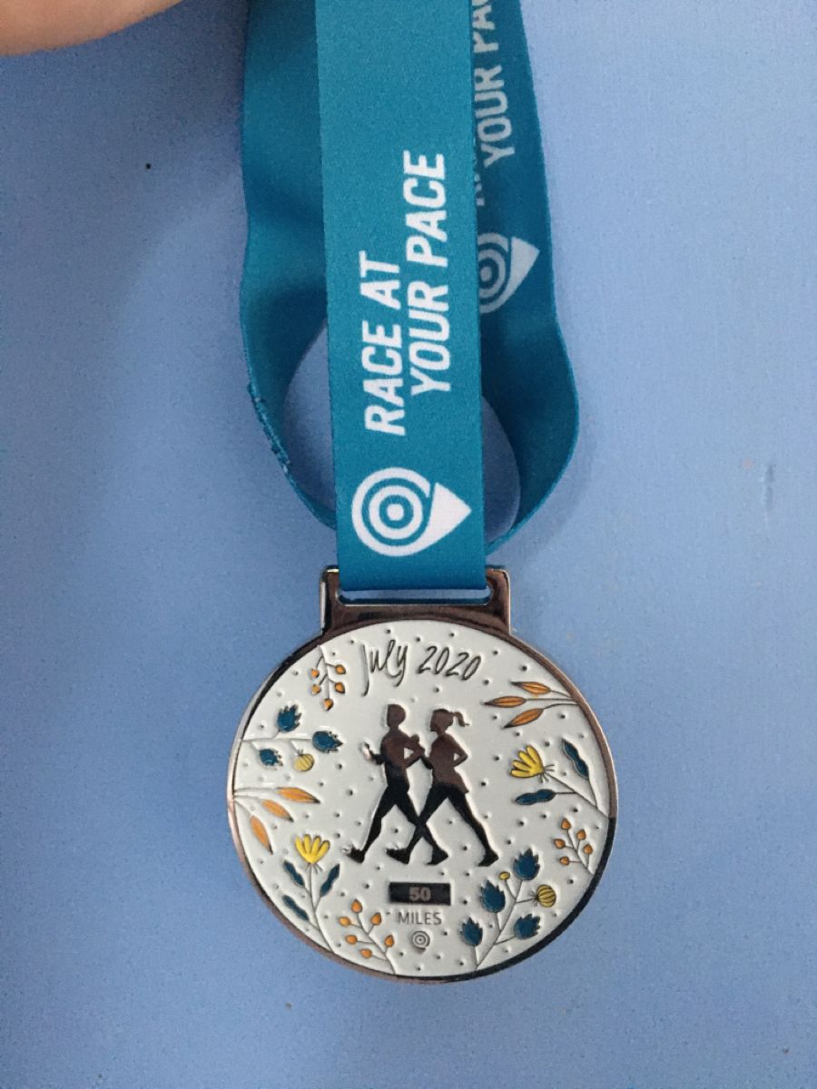 huy-chuong-trao-tang-marathon