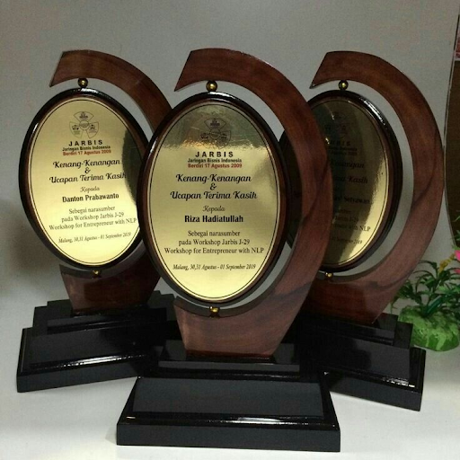 Ky-niem-chuong-Ho-Chi-Minh