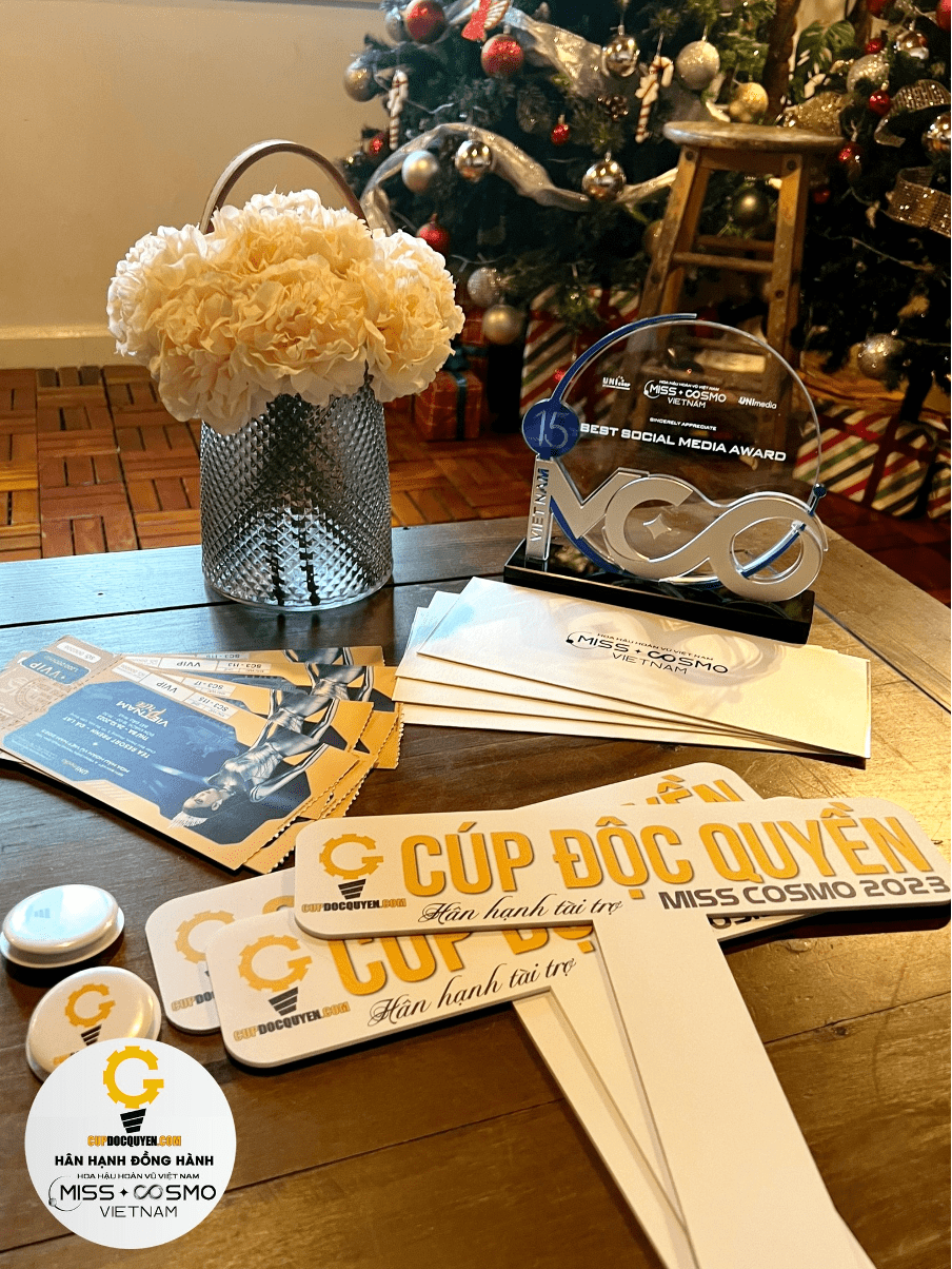 lam-cup-vinh-danh-trao-giai-hoa-hau