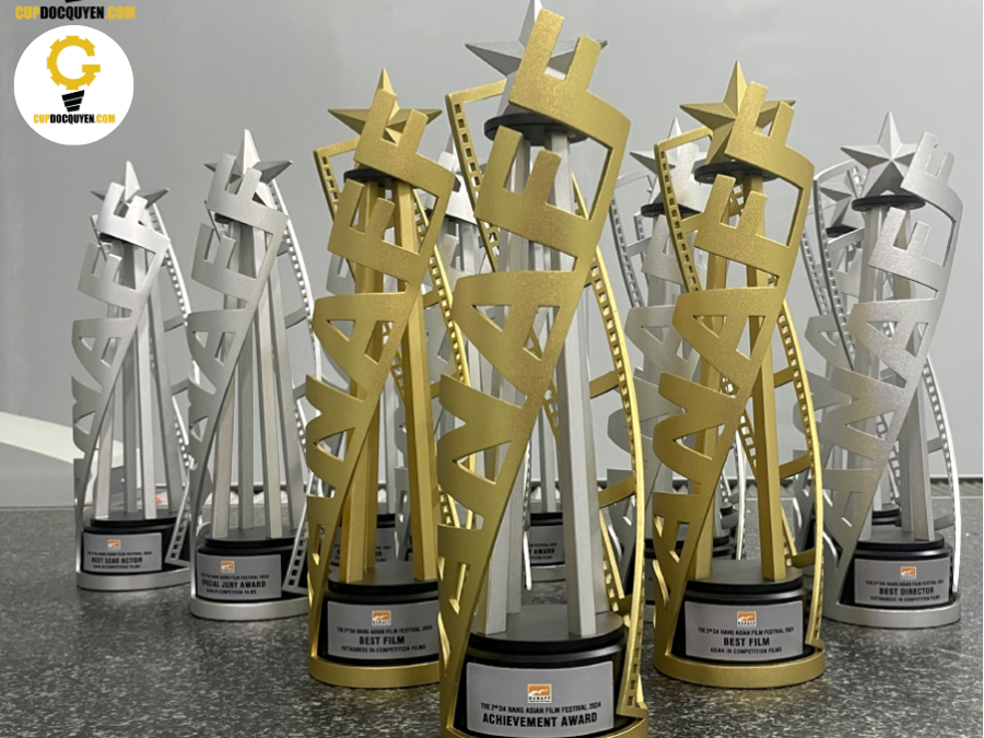 Tai-sao-nen-dat-cup-luu-niem-cho-su-kien