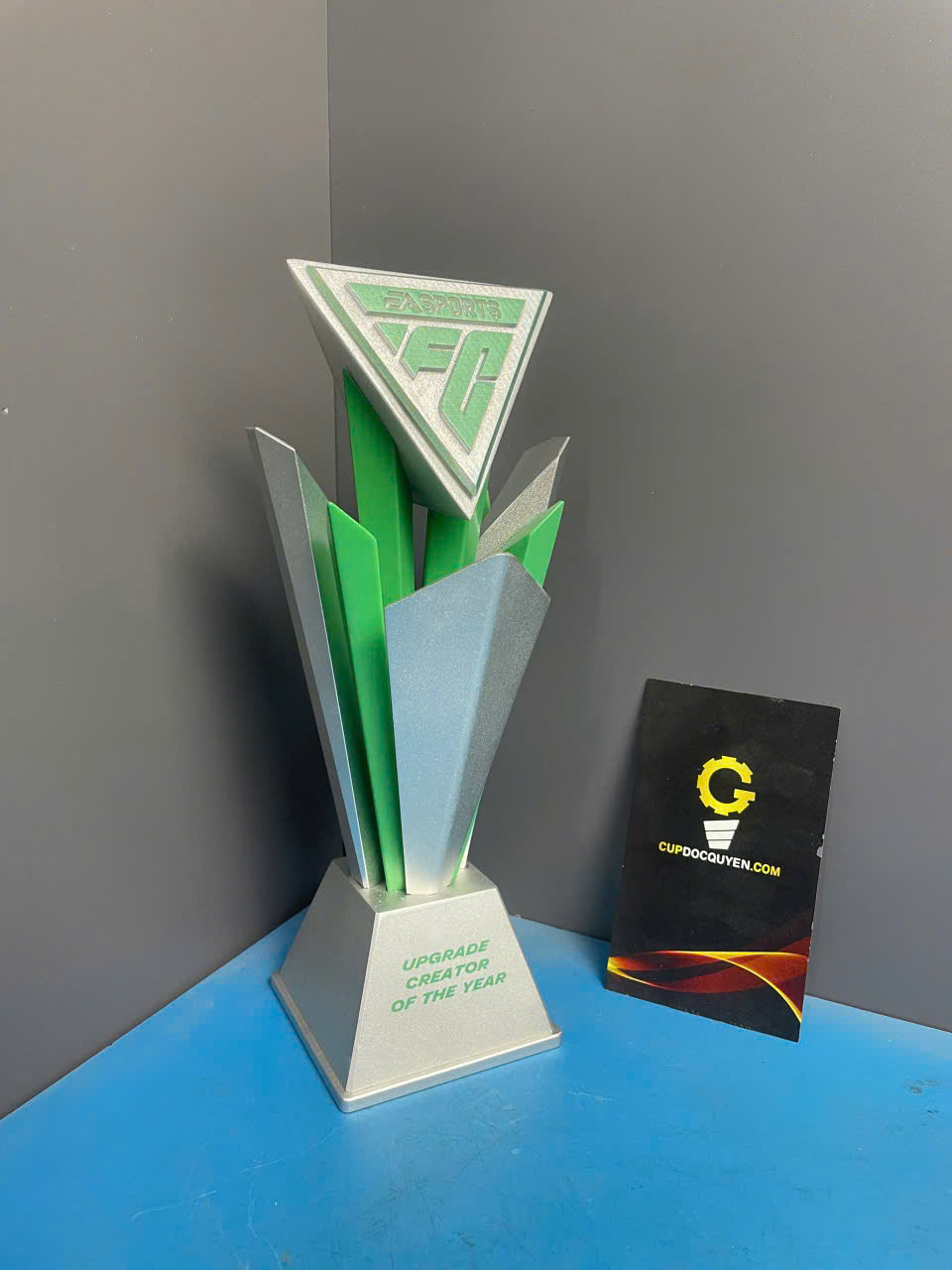 vinh-danh-trong-esport